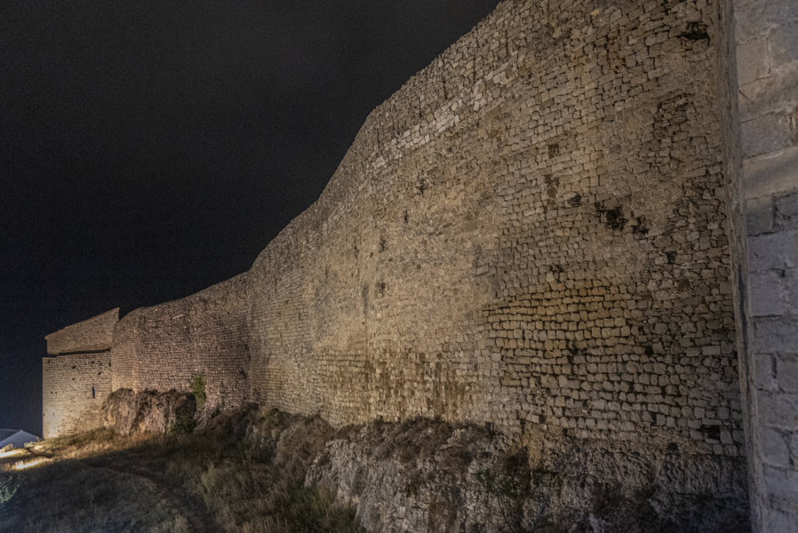 Castelló de la Plana - Morella 092 - murallas.jpg